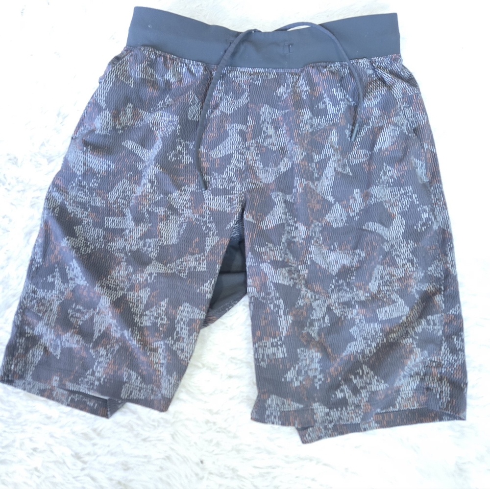 Lululemon T.H.E. Short, 9” inseam, mens M